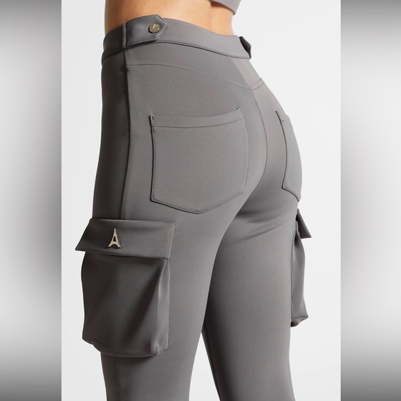 MANIERE DE VOIR Neoprene Cargo Fit Flare Leggings - Picture 3 of 9